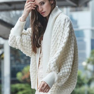Fardo de chaqueta de lana de mujer calidad primera