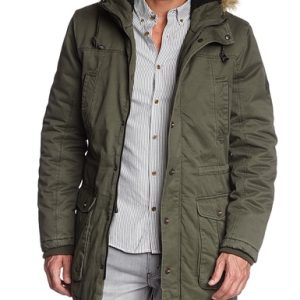 Fardo de parkas de hombre premium